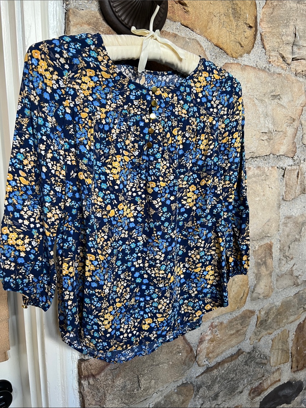 Cute St. John’s Bay Floral Top